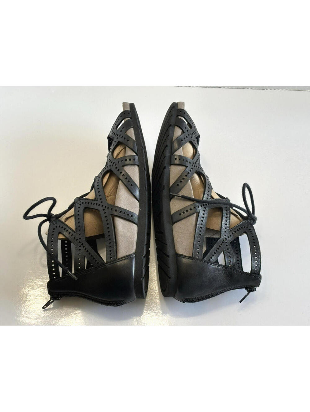 Earth Linden Lehi Sandals Women's Black Leather Gladiator Back Zip Comfy Sz 8.5 - Picture 6 of 14